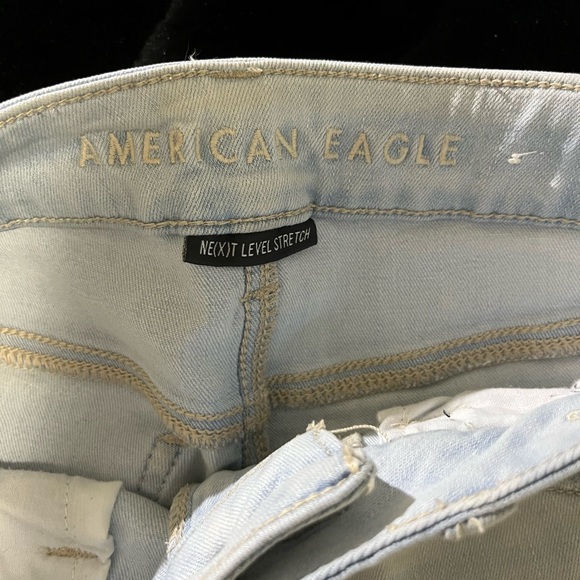 American eagle ripped jeans - size 4R - Picture 3 of 10
